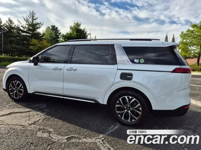 Kia Carnival 2022 — Фото 5/20