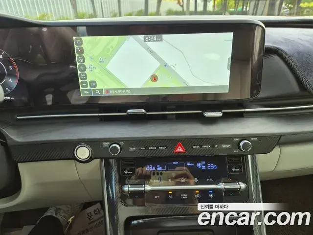 Kia Carnival 2022 — Фото 8/20