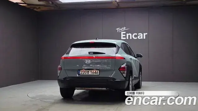 Hyundai Kona 2023 — Фото 4/20