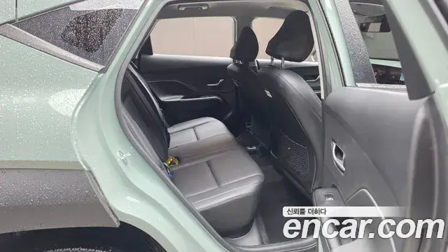 Hyundai Kona 2023 — Фото 11/20