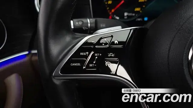 Mercedes-Benz E-Class 2023 — Фото 18/20