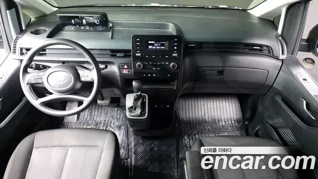 Hyundai Staria 2024 — Фото 7/20