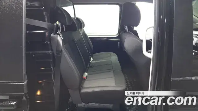 Hyundai Staria 2024 — Фото 11/20