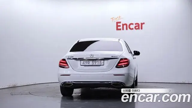Mercedes-Benz E-Class 2018 — Фото 4/20