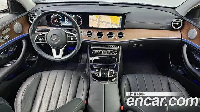 Mercedes-Benz E-Class 2018 — Фото 7/20