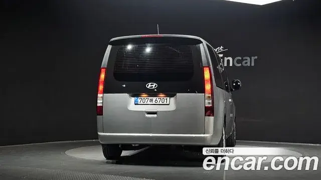Hyundai Staria 2024 — Фото 4/20