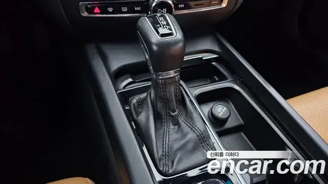 Volvo S60 2019 — Photo 29/37