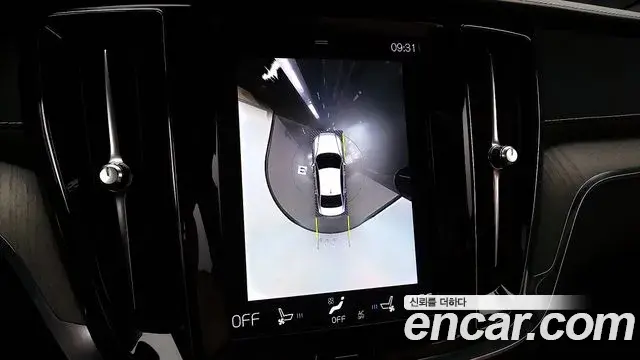 Volvo S60 2019 — Photo 17/37