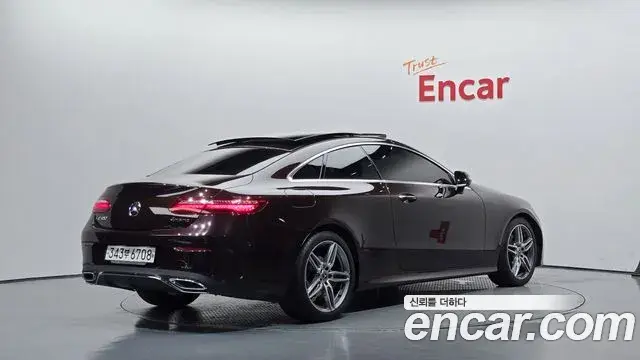 Mercedes-Benz E-Class 2020 — Фото 2/20
