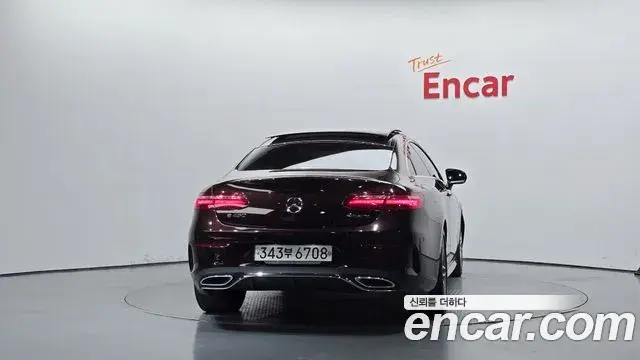Mercedes-Benz E-Class 2020 — Фото 4/20