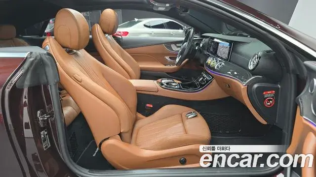Mercedes-Benz E-Class 2020 — Фото 11/20