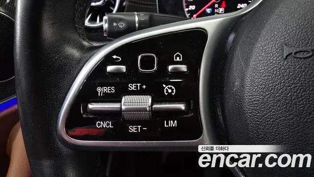 Mercedes-Benz E-Class 2020 — Фото 17/20