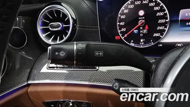 Mercedes-Benz E-Class 2020 — Фото 18/20