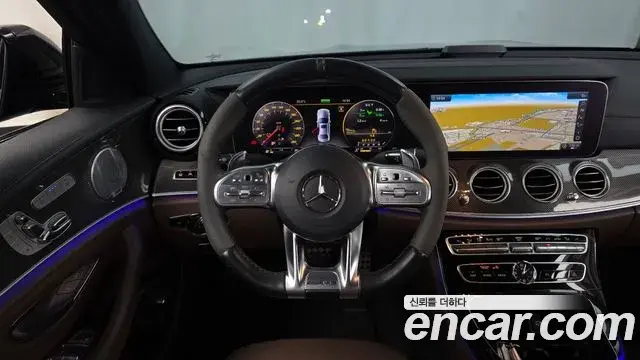 Mercedes-Benz E-Class 2019 — Фото 13/20