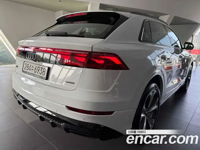 Audi Q7 2026 — Фото 1/20
