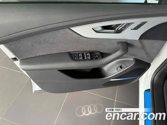 Audi Q7 2026 — Фото 12/20