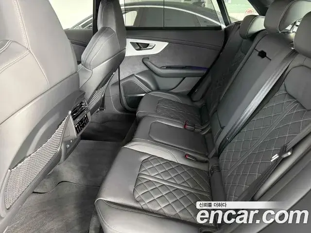 Audi Q7 2026 — Фото 16/20