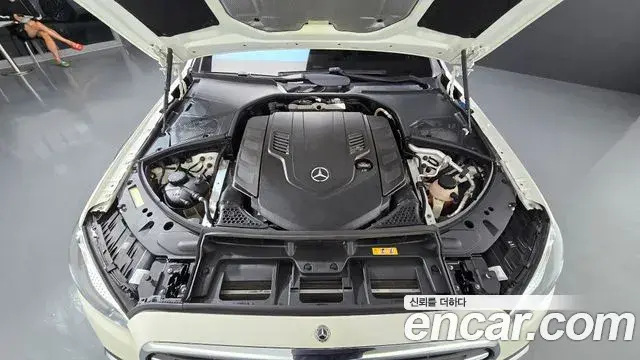 Mercedes-Benz S-Class 2022 — Фото 6/20
