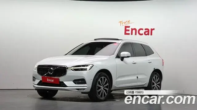 Volvo XC60 2019 — Фото 1/20