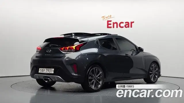 Hyundai Veloster 2018 — Фото 2/20