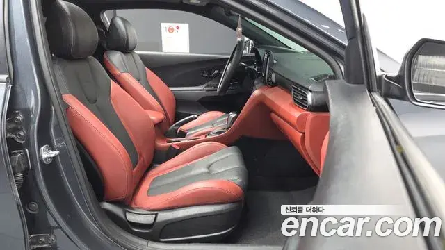 Hyundai Veloster 2018 — Фото 11/20