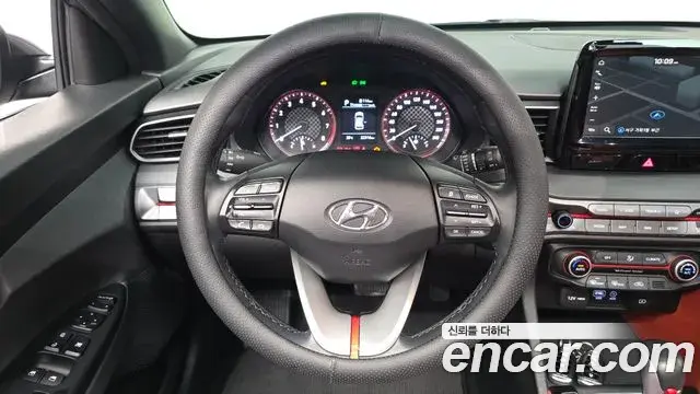 Hyundai Veloster 2018 — Фото 13/20