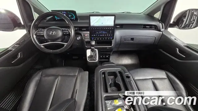 Hyundai Staria 2024 — Фото 7/20