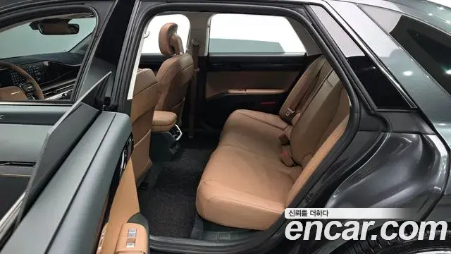 Hyundai Grandeur 2023 — Фото 11/20