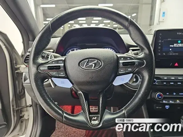 Hyundai Veloster 2020 — Фото 9/19