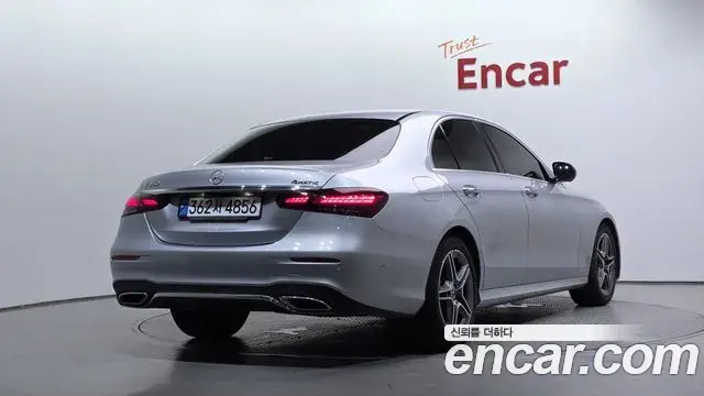 Mercedes-Benz E-Class 2023 — Фото 2/20