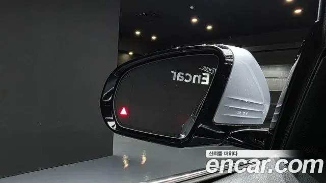 Mercedes-Benz E-Class 2023 — Фото 15/20