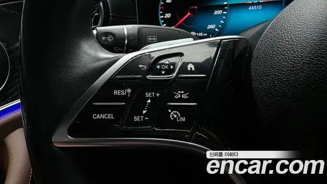 Mercedes-Benz E-Class 2023 — Фото 18/20