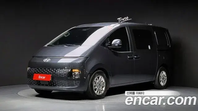 Hyundai Staria 2024 — Фото 1/20