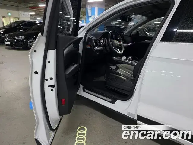 Audi Q5 2021 — Фото 15/18