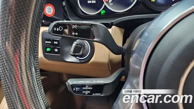 Porsche Cayenne 2020 — Фото 17/20