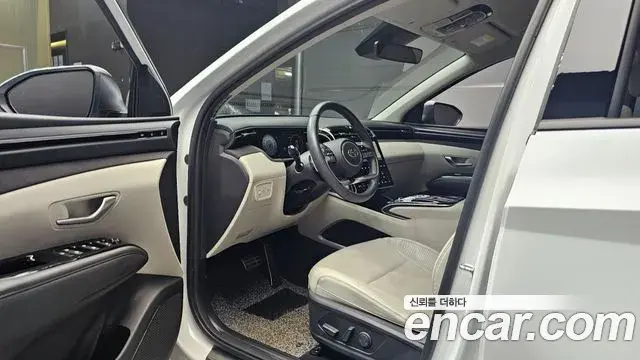 Hyundai The New Tucson 2023 — Фото 10/20