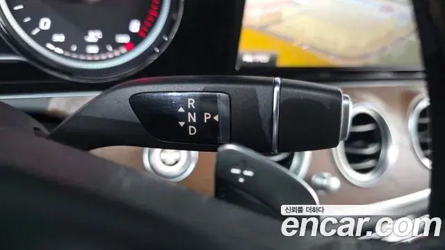 Mercedes-Benz E-Class 2018 — Фото 7/20