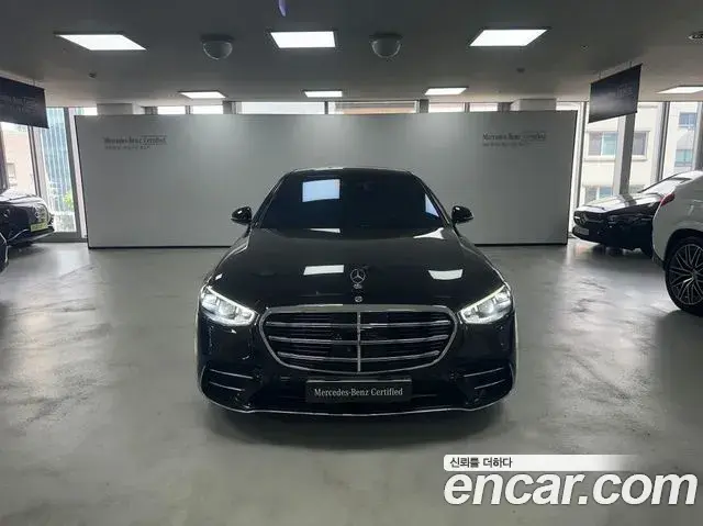 Mercedes-Benz S-Class 2025 — Фото 2/18