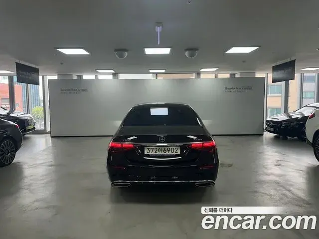 Mercedes-Benz S-Class 2025 — Фото 3/18