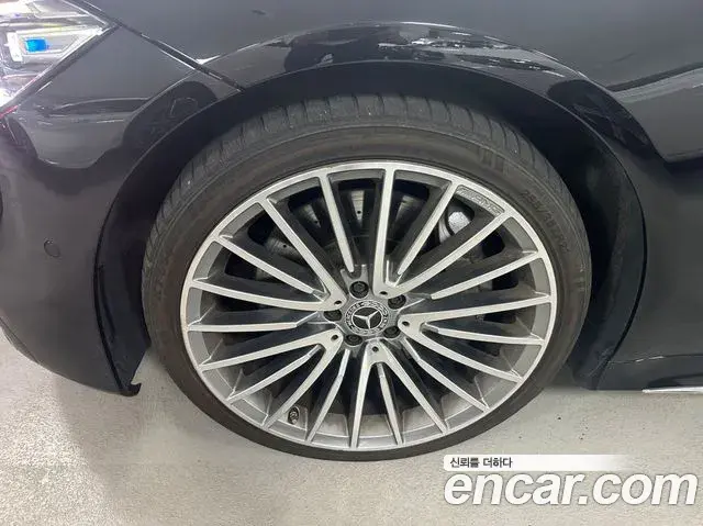 Mercedes-Benz S-Class 2025 — Фото 4/18