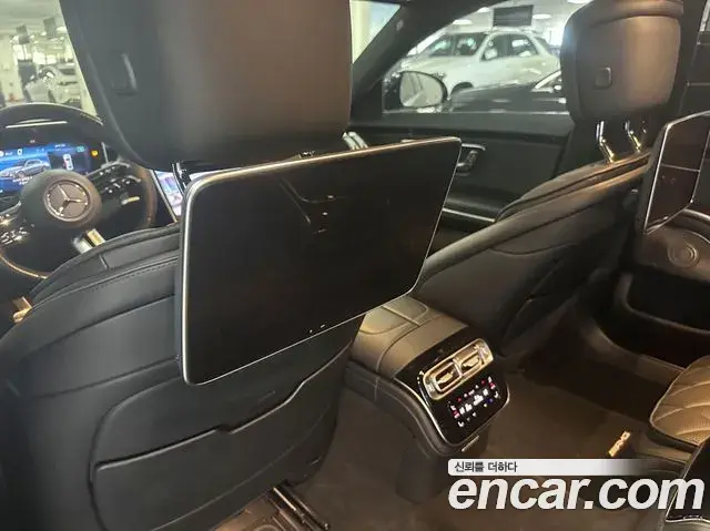 Mercedes-Benz S-Class 2025 — Фото 8/18