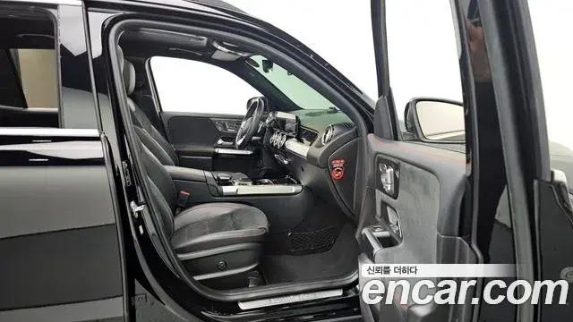 Mercedes-Benz GLB-Class 2020 — Фото 17/20