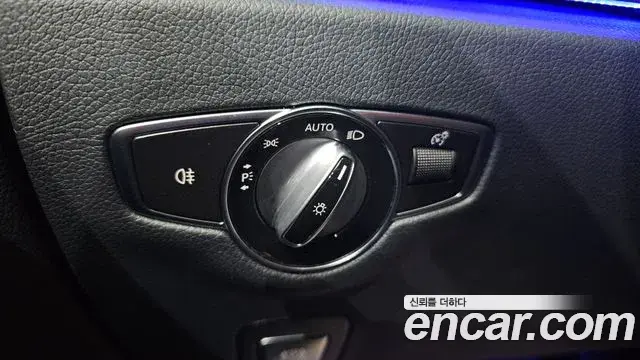 Mercedes-Benz E-Class 2021 — Фото 16/20