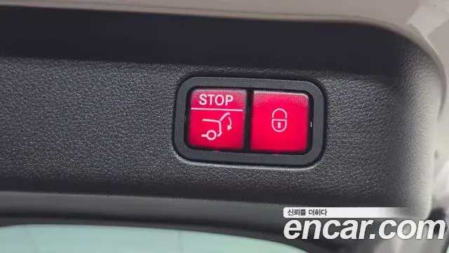 Mercedes-Benz GLE-Class 2018 — Photo 18/20