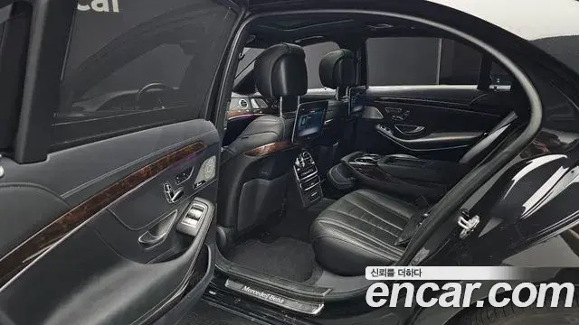Mercedes-Benz S-Class 2019 — Фото 12/20