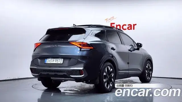 Kia Sportage 2023 — Фото 2/20