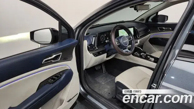 Kia Sportage 2023 — Фото 10/20