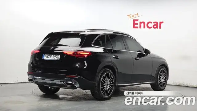 Mercedes-Benz GLC-Class 2025 — Фото 1/20