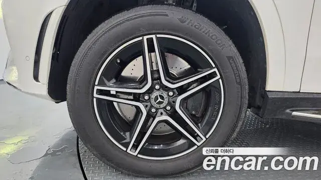 Mercedes-Benz GLE-Class 2019 — Şəkil 14/20
