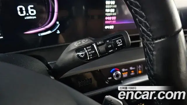 Kia Sportage 2022 — Şəkil 28/33